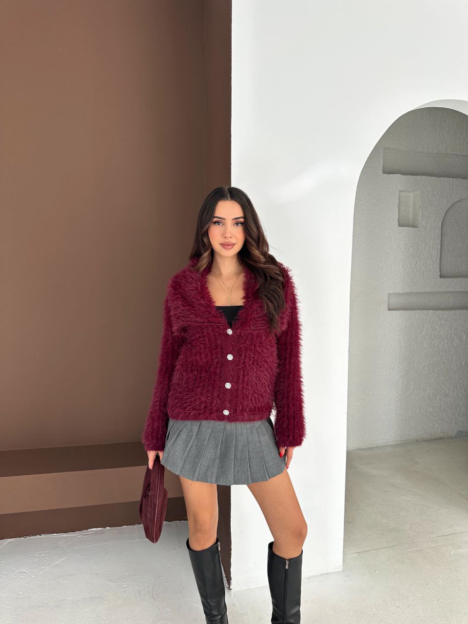 Damski elegancki kardigan z długim włosiem