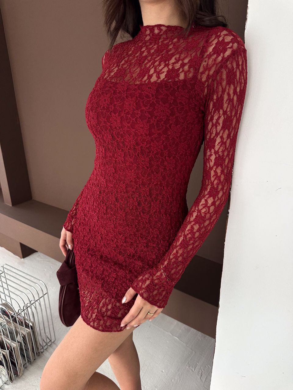 Damska sukienka koronkowa