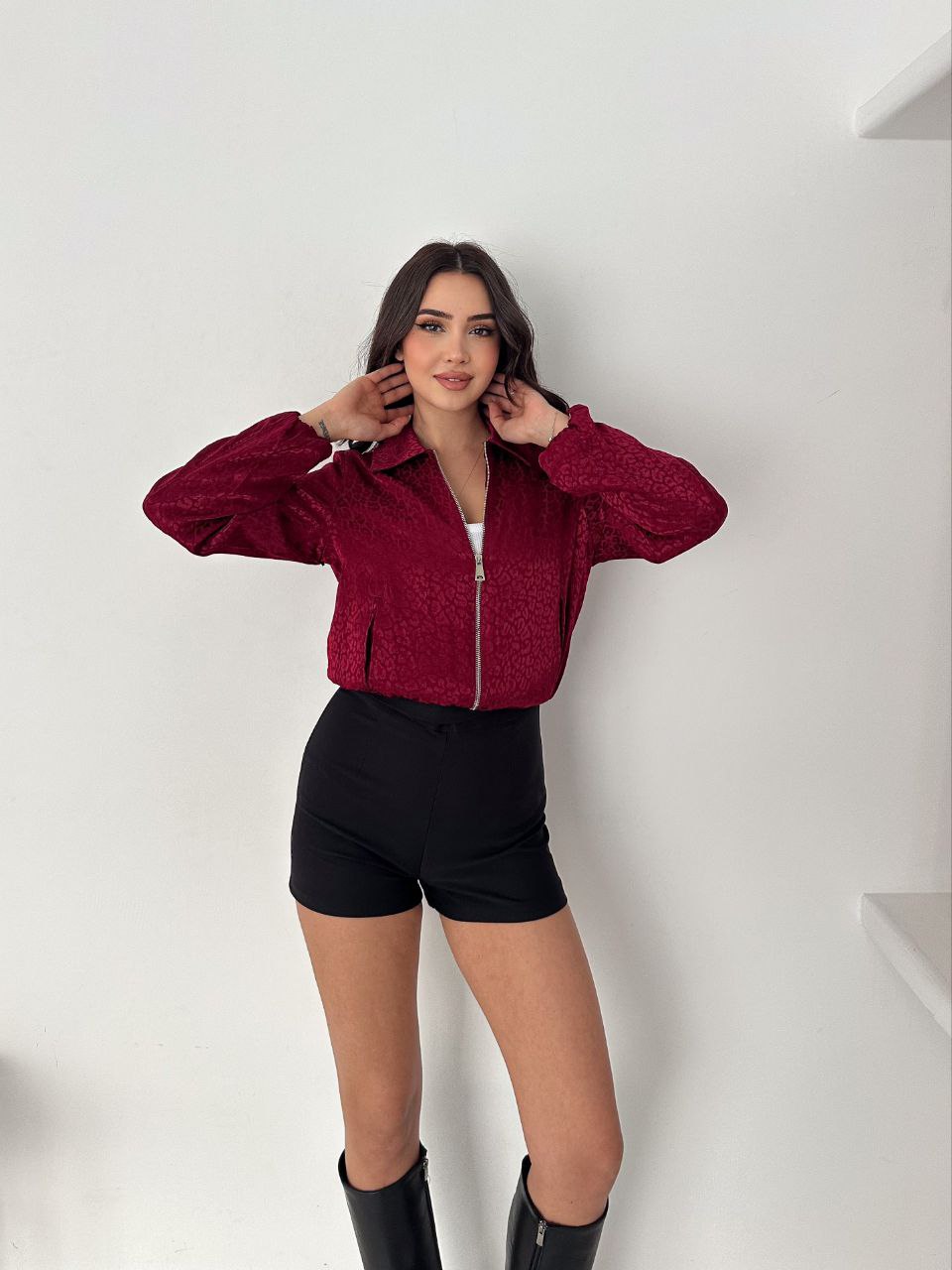 Damska kurtka satynowa