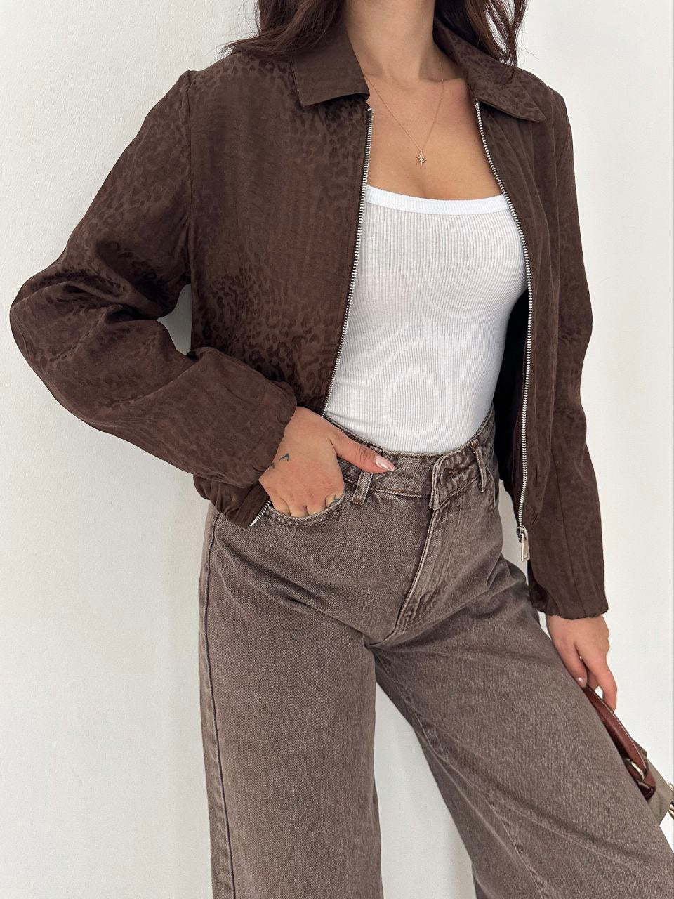 Damska kurtka satynowa