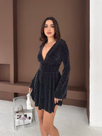 Damska sukienka z krótkimi spodenkami