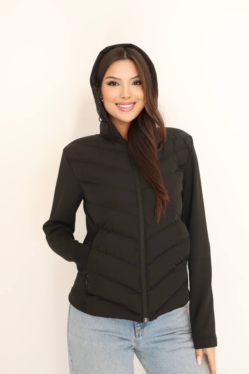 Damska kurtka puffer z kapturem – model Viral Range Mom